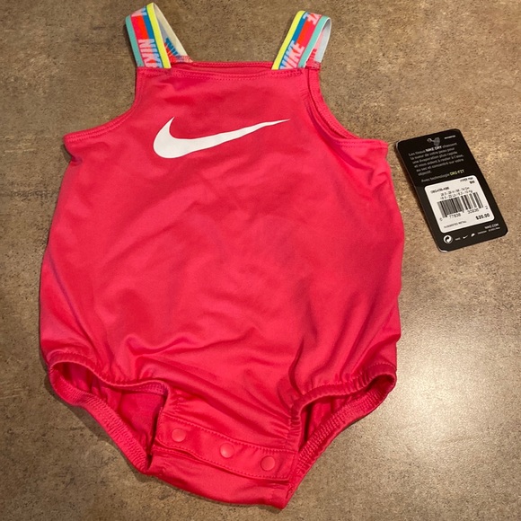 Nike Other - NTW—Baby girl Nike outfit size 9months